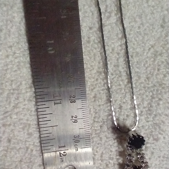 Black clear crystal necklace - Picture 4 of 4